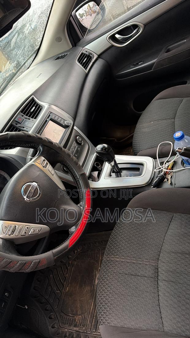 Nissan Sentra SR 4dr Sedan (1.8L 4cyl CVT) 2015 Black