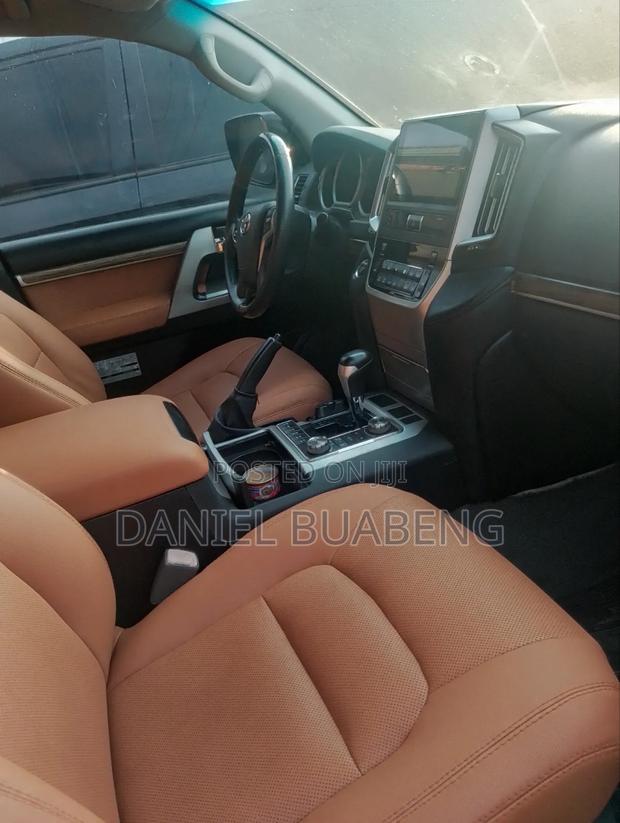 Toyota Land Cruiser 4.0 V6 GX 2015 Black