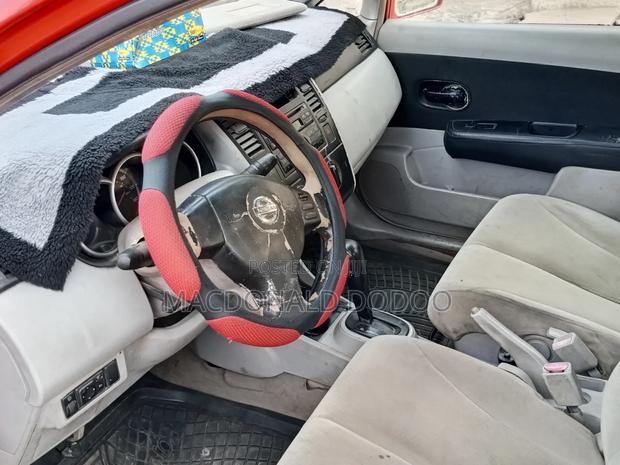 Nissan Versa 2010 Red