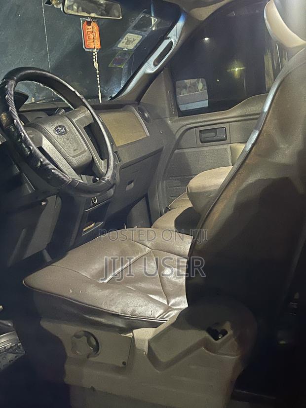 Ford F-150 XL 2010 Red