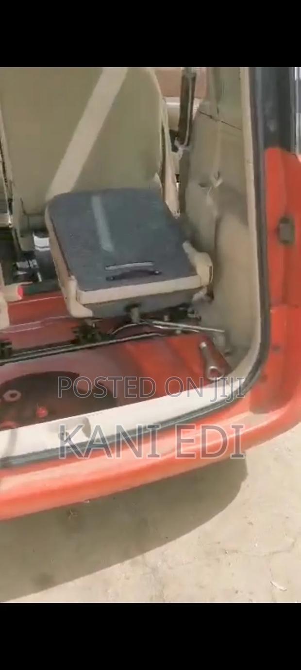Toyota Sienta 2010 Red