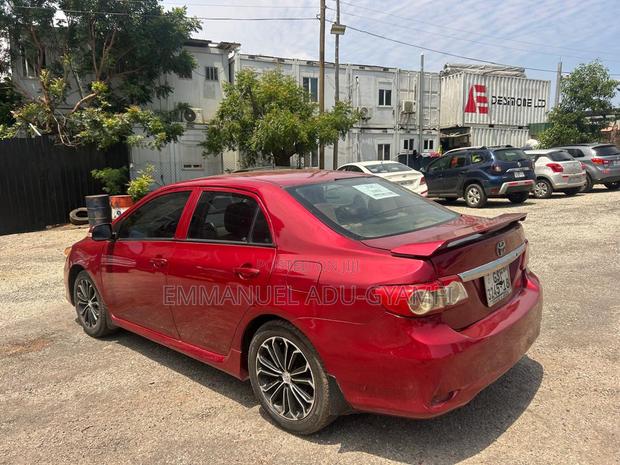 Toyota Corolla LE 4dr Sedan (1.8L 4cyl 4A) 2011 Red