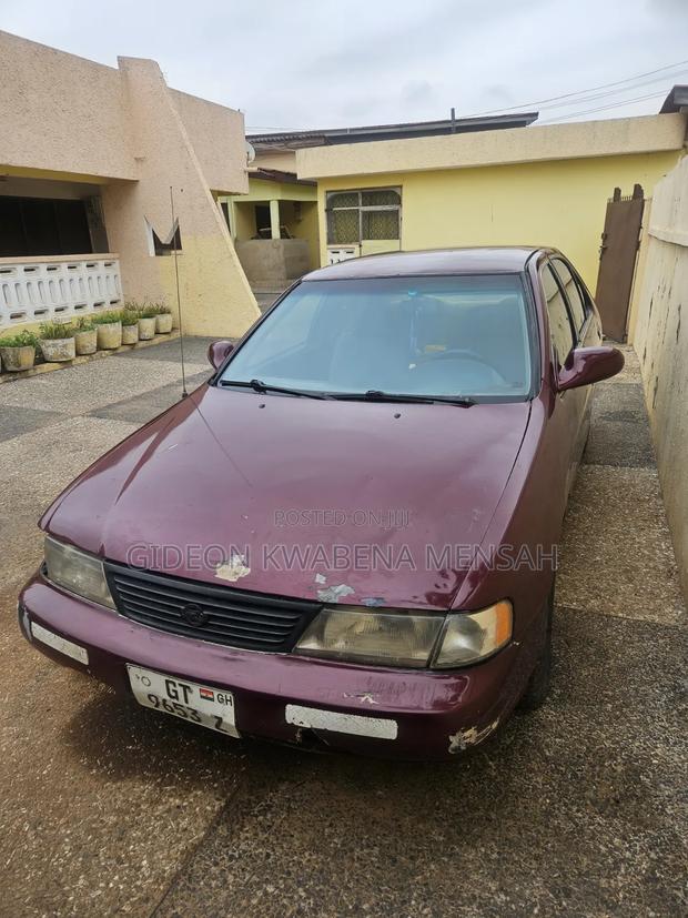 Nissan Sentra GXE 1997 Red