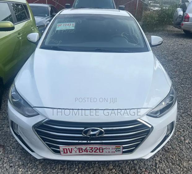 Hyundai Elantra 2017 White