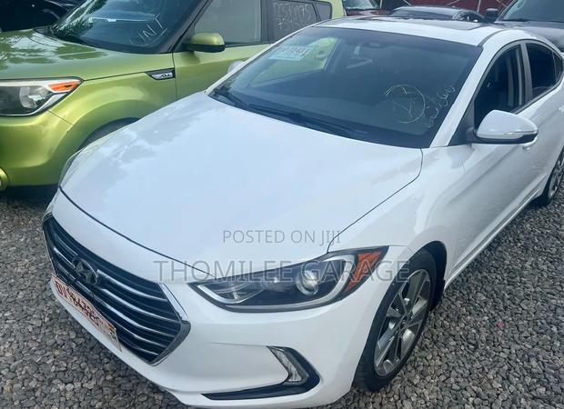 Hyundai Elantra 2017 White