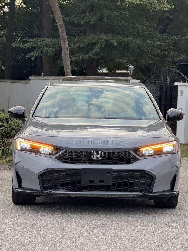 Honda Civic Sport Touring Hybrid Sedan 2026 Gray
