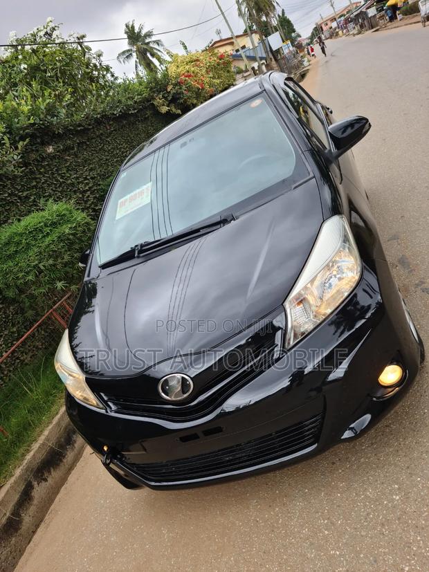 Toyota Vitz 2014 Black