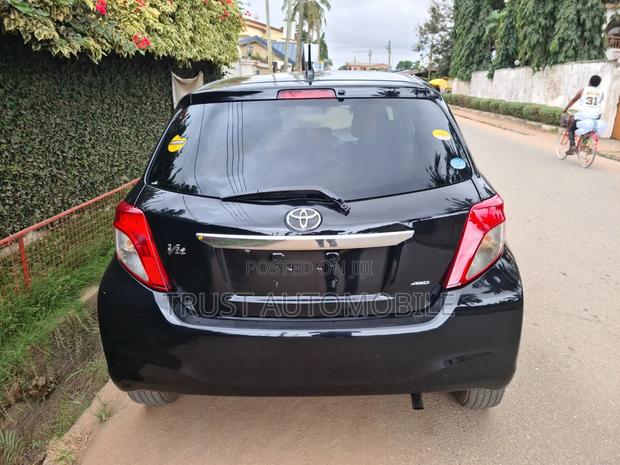 Toyota Vitz 2014 Black