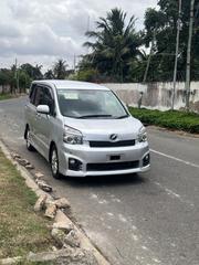 Toyota Voxy 2010 Silver for sale