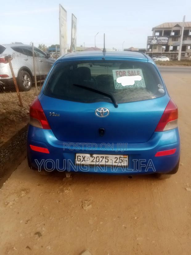 Toyota Vitz 2010 Blue