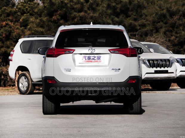 Toyota RAV4 2015 White