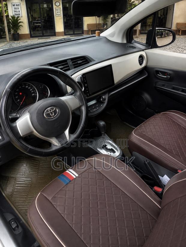 Toyota Vitz 1.3 FWD 3dr 2012 Pearl