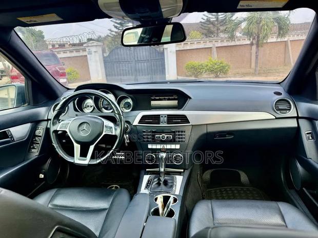 Mercedes-Benz C250 2014 Silver