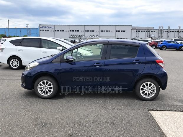 Toyota Vitz 1.3 AWD 5dr 2014 Blue