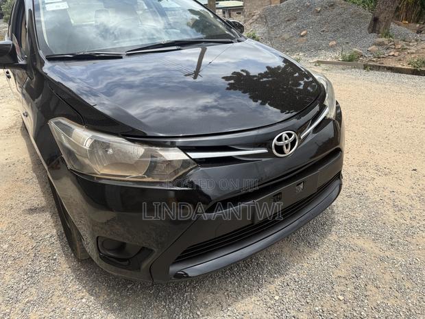 Toyota Yaris 2014 Black