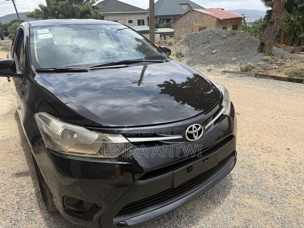 Toyota Yaris 2014 Black