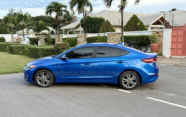 Hyundai Elantra 2017 Blue