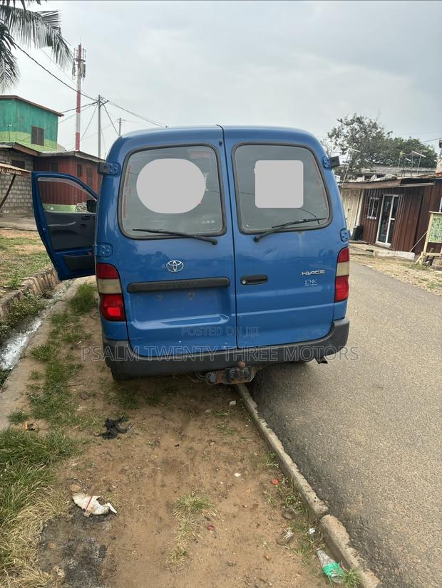 Toyota Harrier 2009 Blue