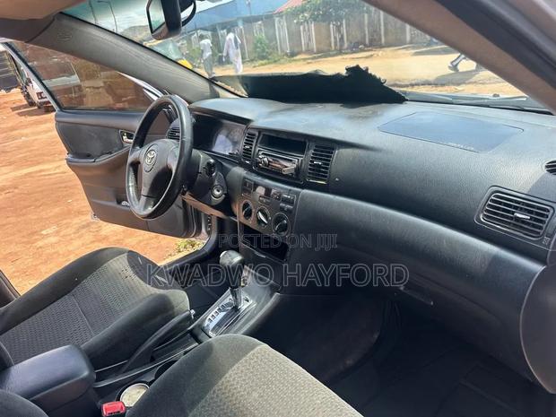 Toyota Corolla 2027 Silver