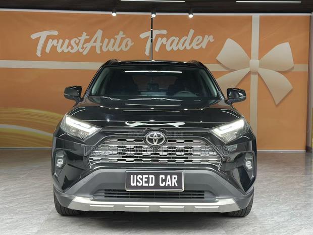 Toyota RAV4 2023 Black