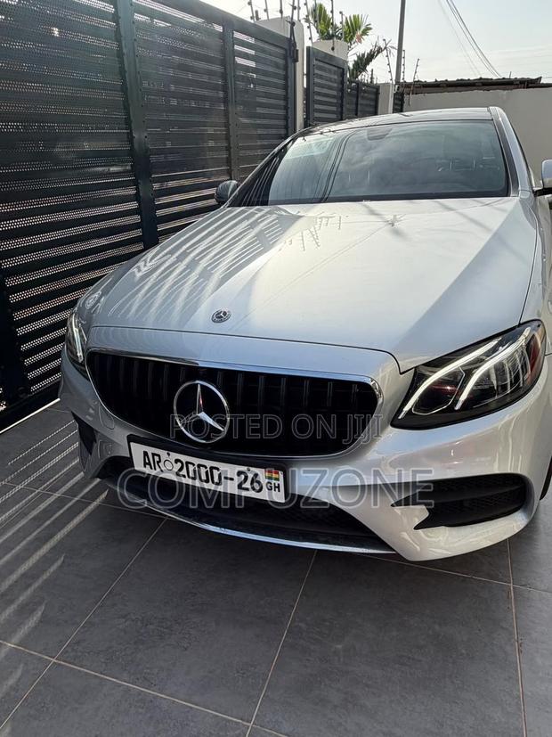 Mercedes-Benz E300 2019 Silver