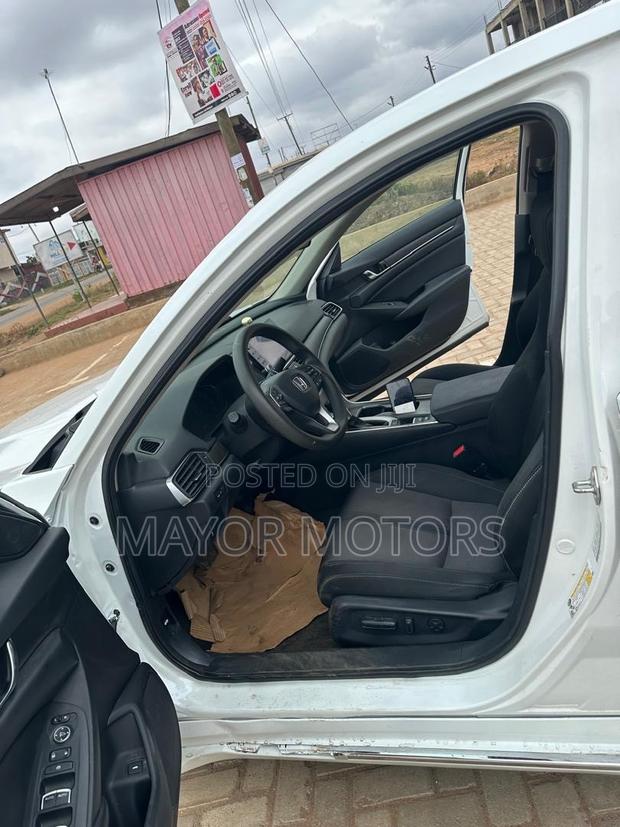 Honda Accord Sport 2.0T 2020 White