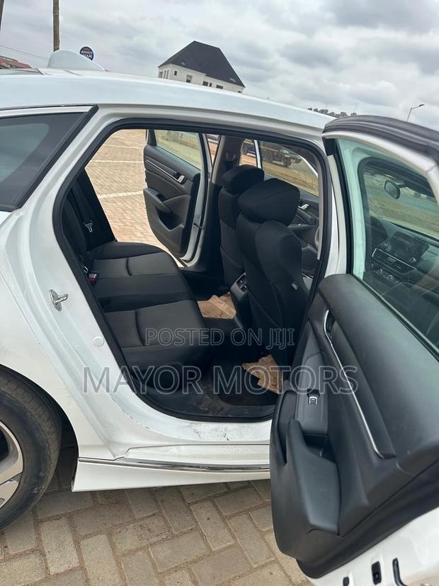 Honda Accord Sport 2.0T 2020 White