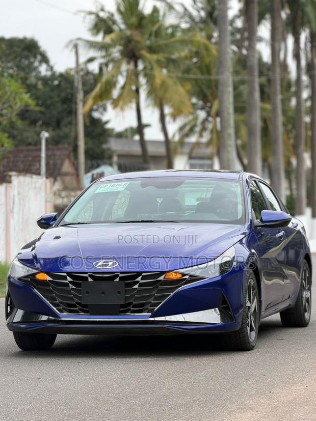 Hyundai Elantra Limited 2023 Blue