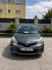Toyota Yaris 2013 Gray for sale