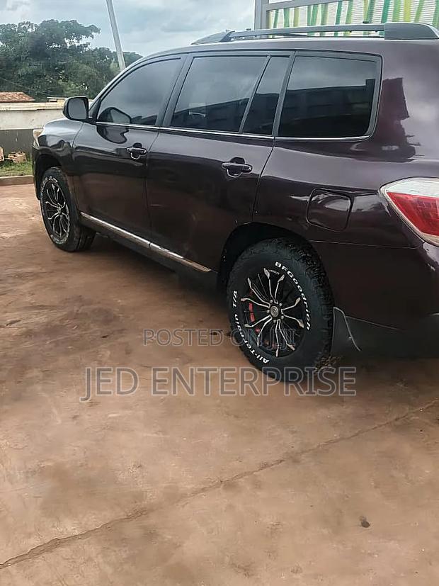Toyota Highlander 2013 Brown