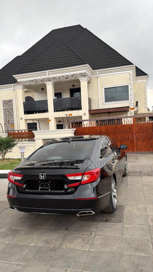 Honda Accord Touring 2.0T 2018 Black