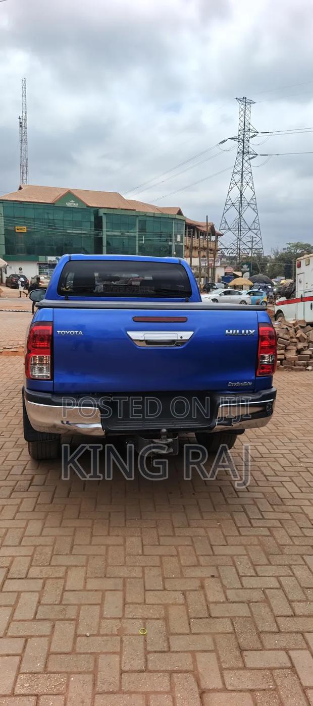 Toyota Hilux Revo Double Cab Deisel 2.4 AWD 2018 Blue