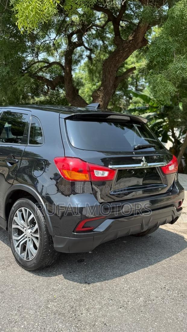 Mitsubishi Outlander Sport SE 2.4 2018 Black