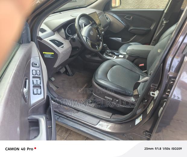 Hyundai Tucson 2014 Brown