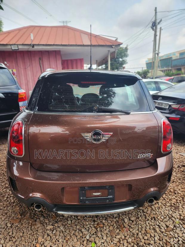 Mini Cooper 2016 Brown