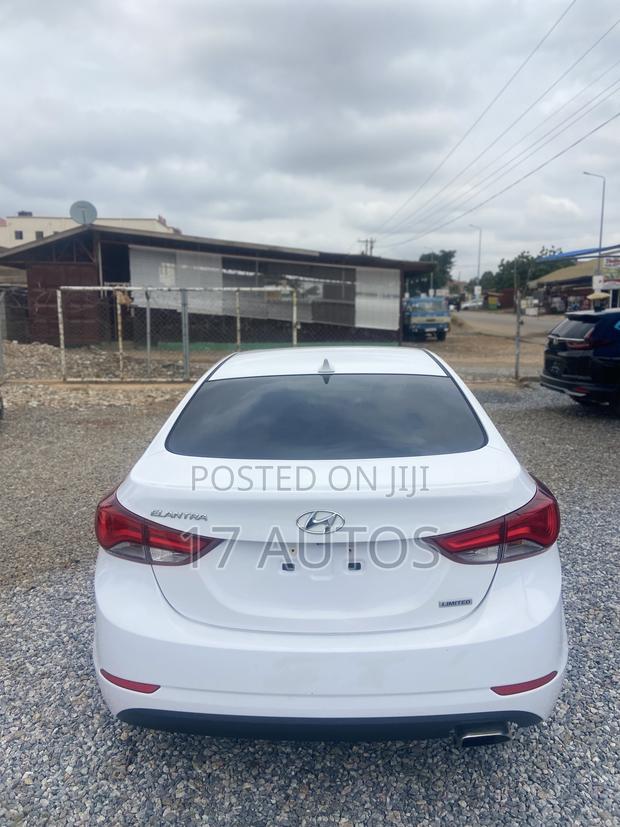 Hyundai Elantra Limited 4dr Sedan (1.8L 4cyl 6A) 2014 White
