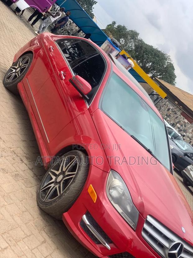 Mercedes-Benz C250 2014 Red