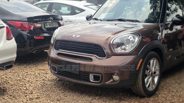 Mini Cooper S 2dr Convertible (1.6L 4cyl Turbo 6M) 2014 Brown