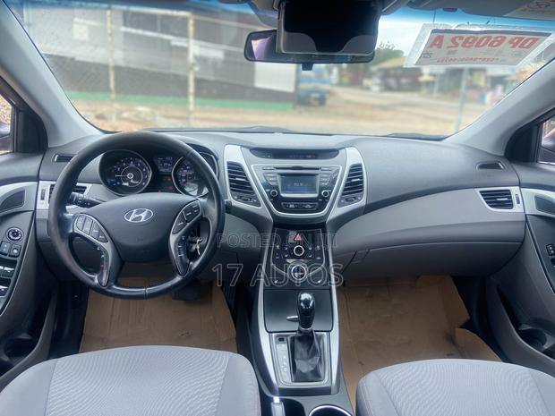 Hyundai Elantra Limited 4dr Sedan (1.8L 4cyl 6A) 2014 Red