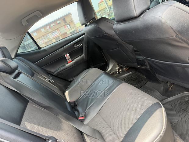 Toyota Corolla S 4dr Sedan (1.8L 4cyl CVT) 2015 Gray