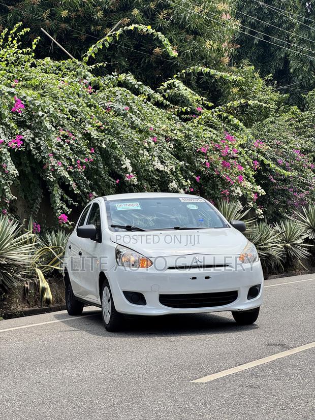 Mitsubishi Mirage DE 4dr Hatchback (1.2L 3cyl CVT) 2015 White