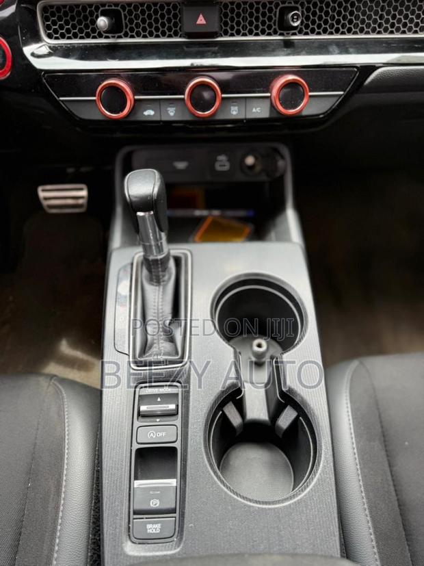Honda Civic Sport CVT 2024 White