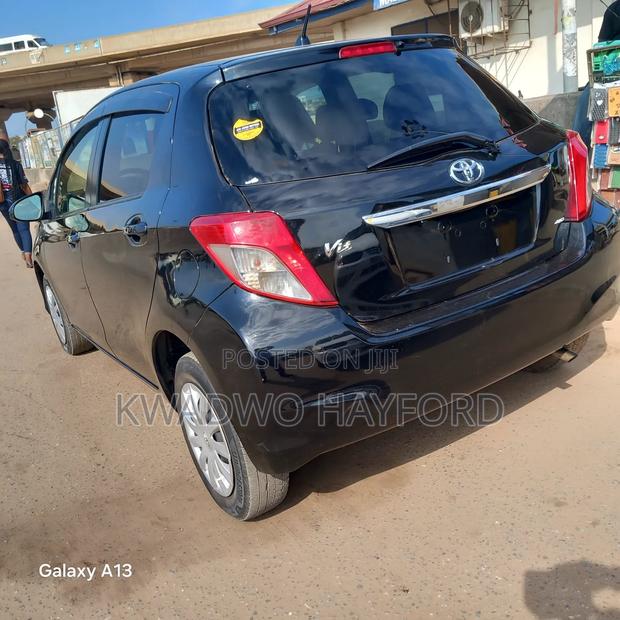 Toyota Vitz 2014 Black