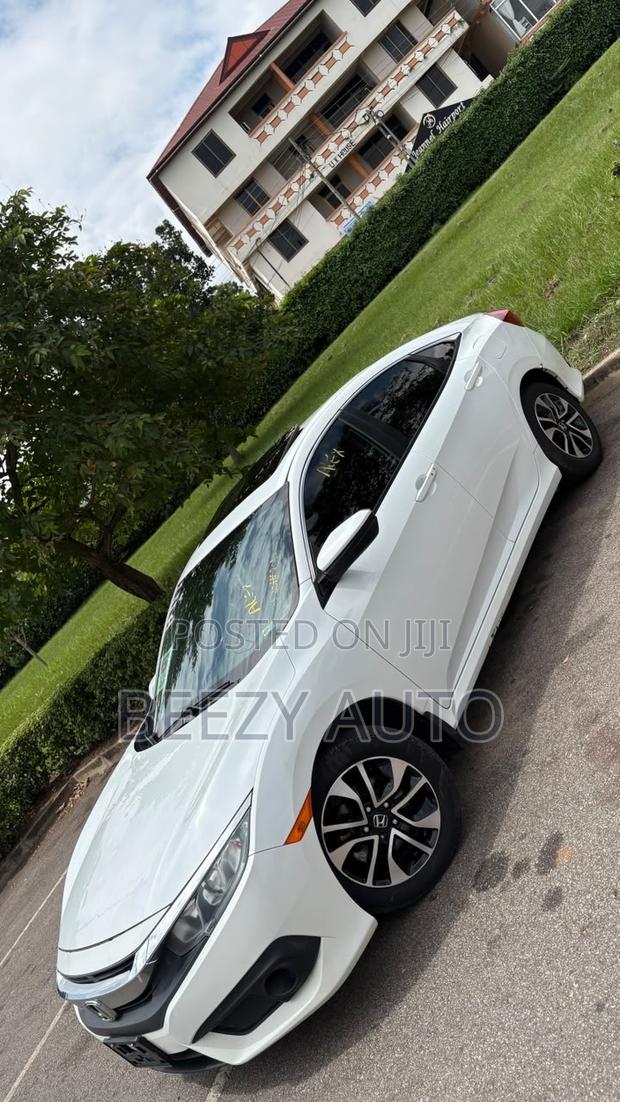 Honda Civic EX Sedan 2018 White