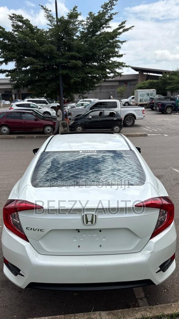 Honda Civic EX Sedan 2018 White