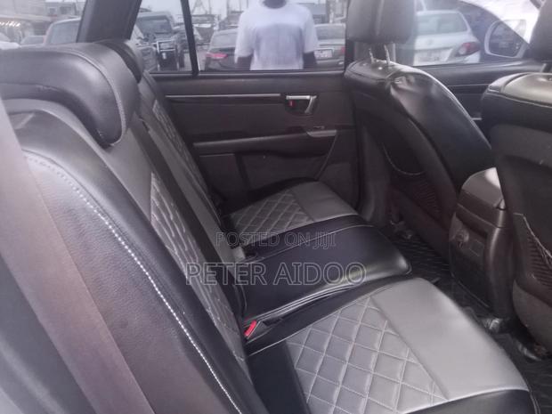 Hyundai Santa Fe 2011 White