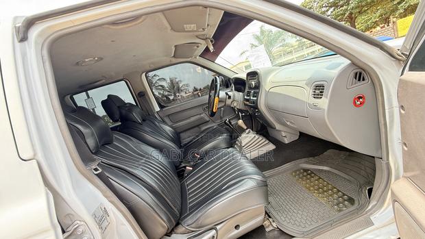 Nissan Hardbody 2019 White
