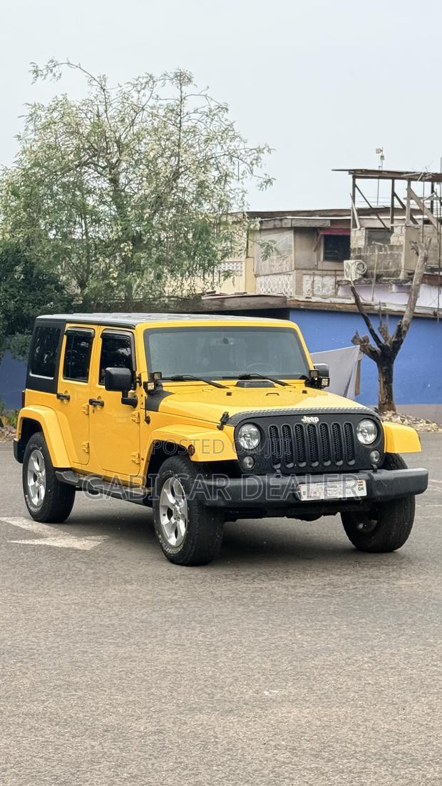 Jeep Wrangler 2015 Yellow