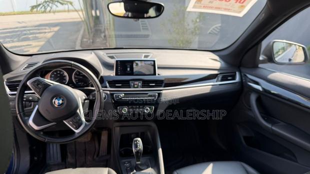 BMW X1 sDrive28i FWD 2020 Blue