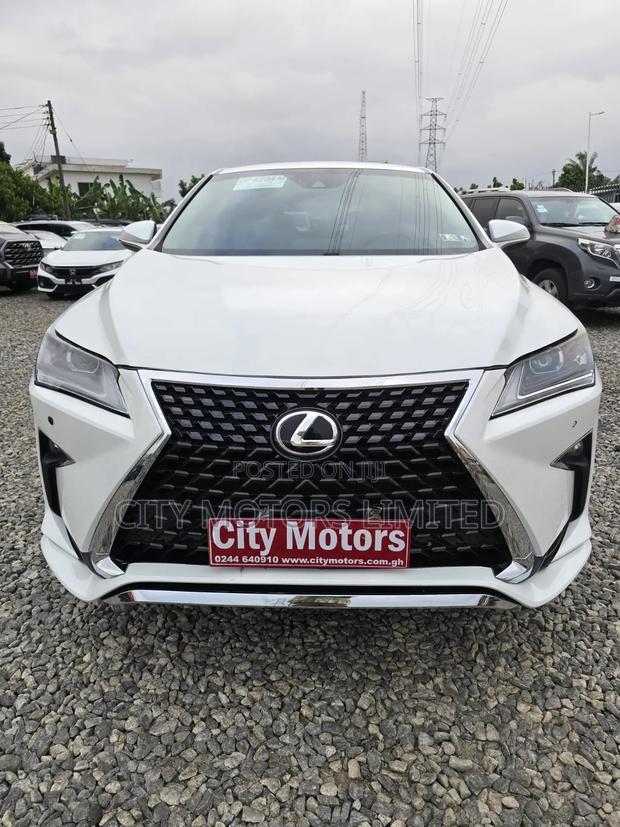 Lexus RX 350 FWD 2019 White